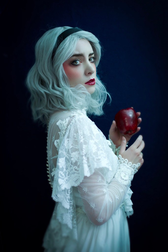 Sabrina Spellman Dark Baltism Cosplay photoshoot 